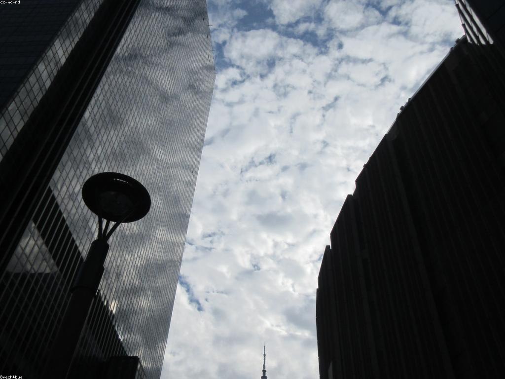 ព័ត៌មានលម្អិត: ការបកប្រែរបស់ព្រឹត្តិការណ៍ជាតិ